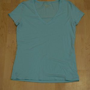 Lily Pulitzer blue tshirt